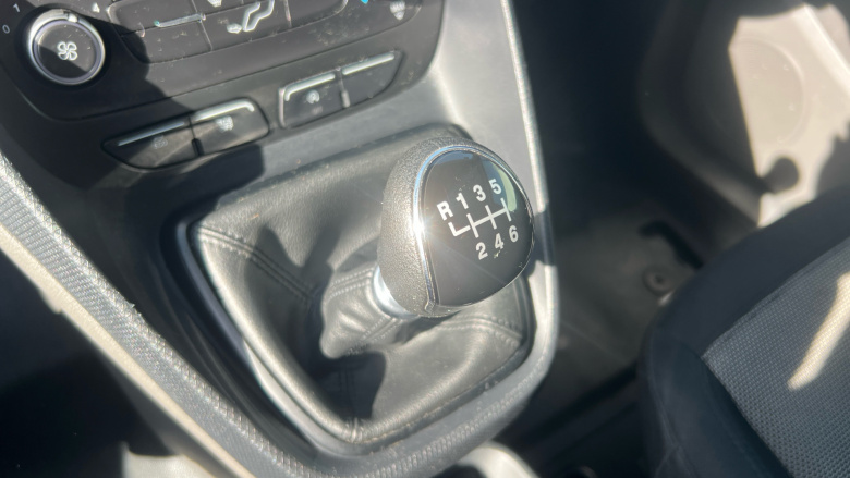 Ford Transit Connect 240 L2 Diesel 1.5 EcoBlue 100ps Leader D/Cab Van